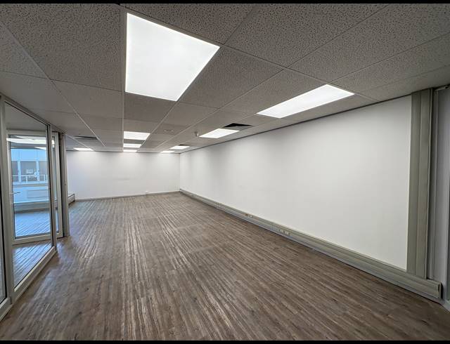 95M² OFFICE TO LET IN CLAREMONT